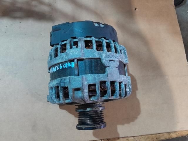 bontott VW TOURAN Generátor