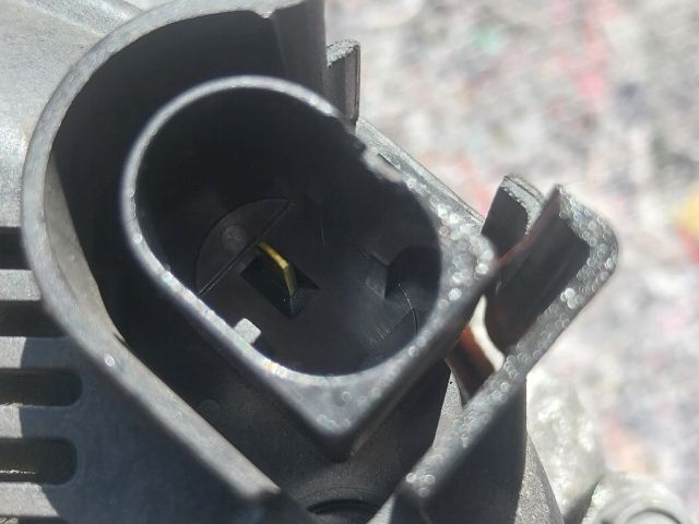 bontott VW TOURAN Generátor