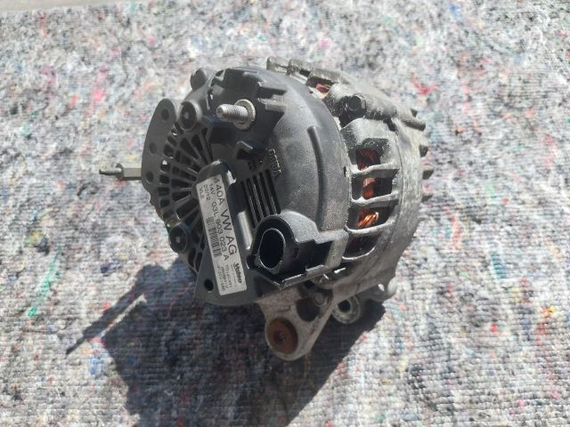 bontott VW TOURAN Generátor