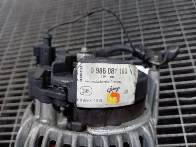 bontott VW TOURAN Generátor