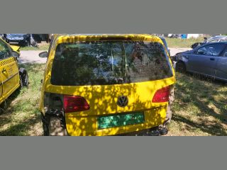 bontott VW TOURAN Hátsó Futómű (Részeivel)