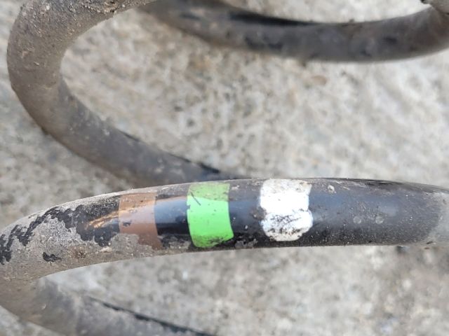 bontott VW TOURAN Hátsó Rugó Pár