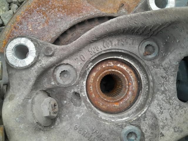 bontott VW TOURAN Jobb első Csonkállvány