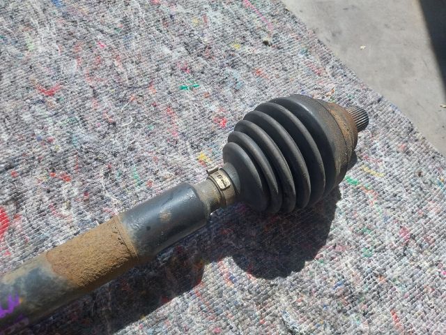 bontott VW TOURAN Jobb Féltengely