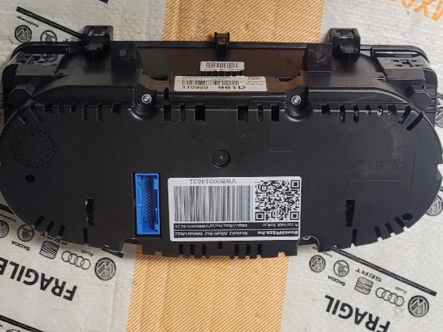 bontott VW TOURAN Kilométeróra