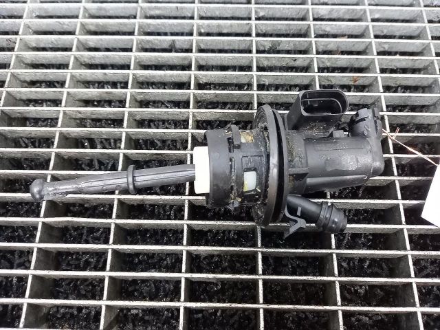 bontott VW TOURAN Kuplung Munkahenger