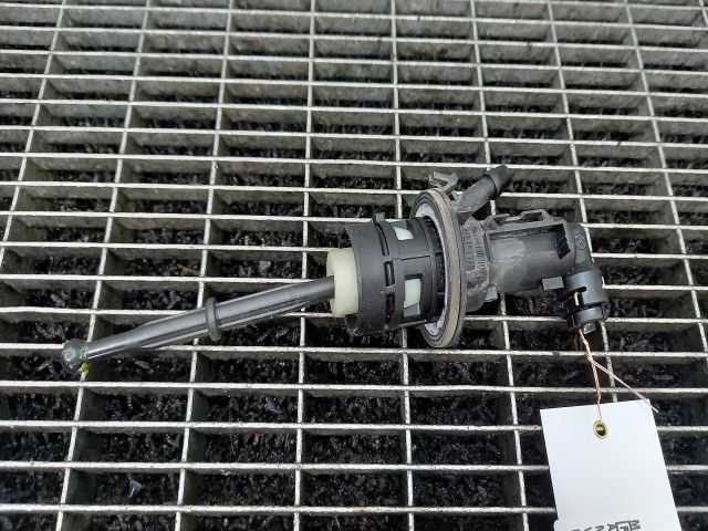 bontott VW TOURAN Kuplung Munkahenger