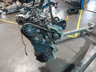 bontott VW TOURAN Motor (Fűzött blokk hengerfejjel)