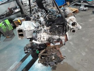 bontott VW TOURAN Motor (Fűzött blokk hengerfejjel)