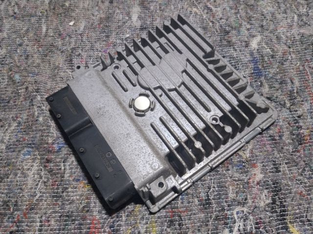 bontott VW TOURAN Motorvezérlő