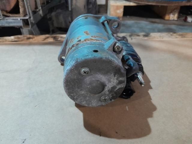 bontott VW TOURAN Önindító