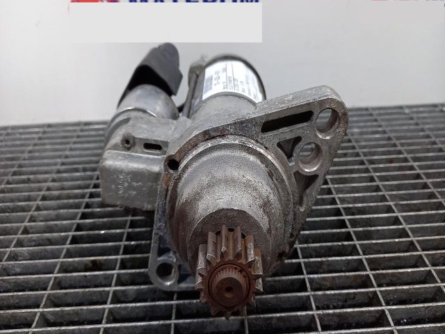 bontott VW TOURAN Önindító