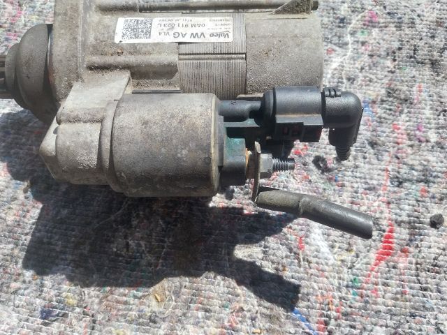 bontott VW TOURAN Önindító