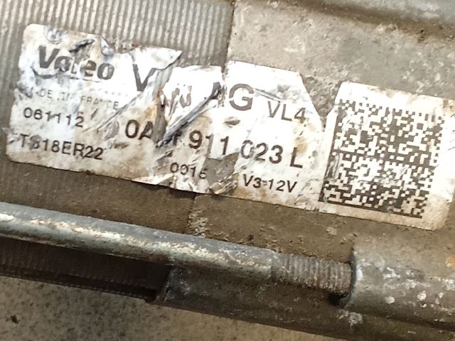 bontott VW TOURAN Önindító