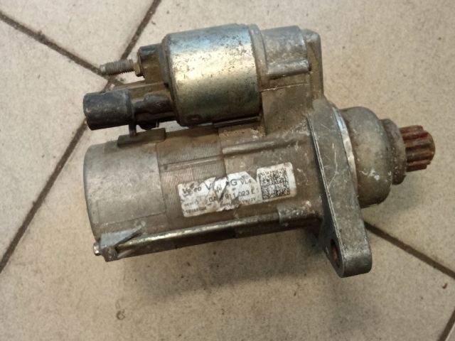 bontott VW TOURAN Önindító