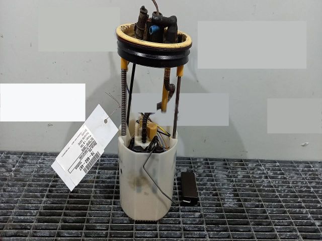 bontott VW TOURAN Üzemanyag Szivattyú