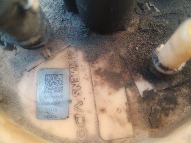 bontott VW TOURAN Üzemanyag Szivattyú