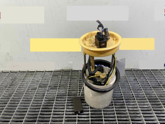 bontott VW TOURAN Üzemanyag Szivattyú