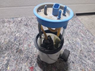 bontott VW TOURAN Üzemanyag Szivattyú