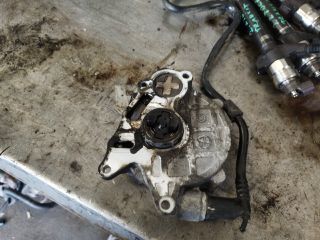 bontott VW TOURAN Vákumpumpa