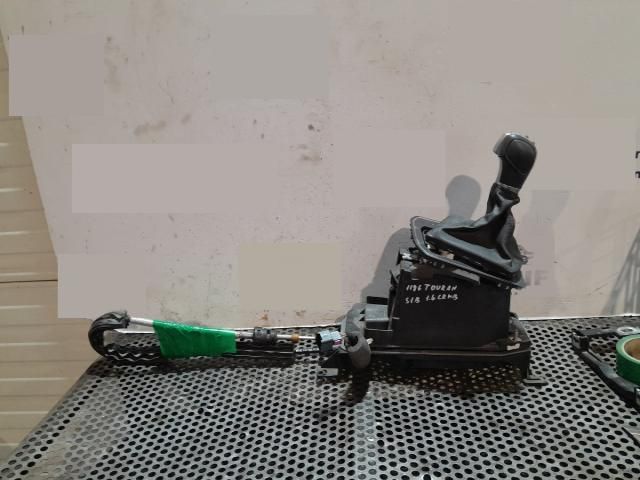 bontott VW TOURAN Váltó Fokozatválasztó