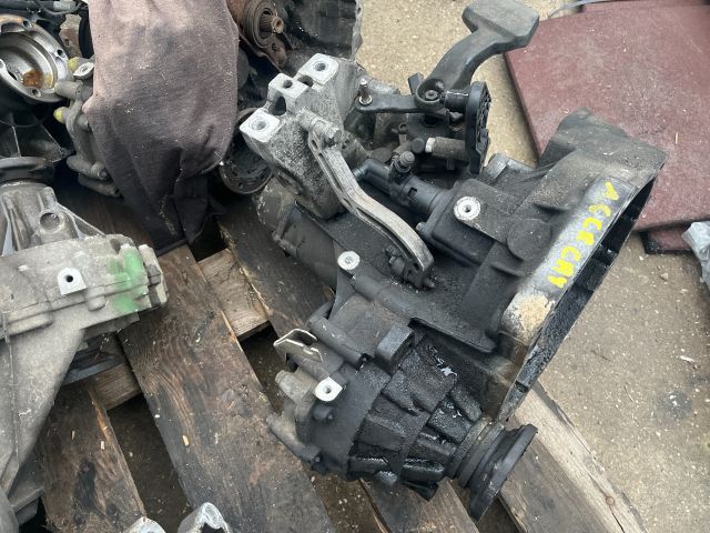 bontott VW TOURAN Váltó (Mechanikus)