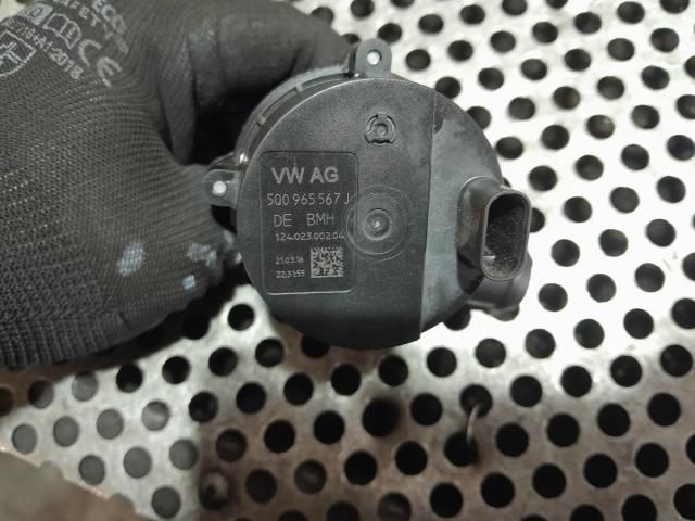 bontott VW TOURAN Vízpumpa