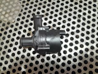 bontott VW TOURAN Vízpumpa