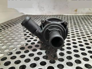 bontott VW TOURAN Vízpumpa