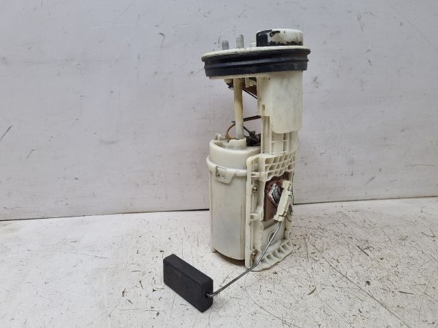 bontott VW TOURAN Üzemanyag Szivattyú