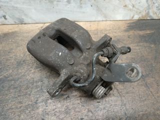 bontott VW TOURAN Bal hátsó Féknyereg Munkahengerrel