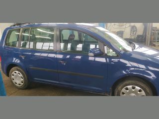 bontott VW TOURAN Biztosítéktábla Motortér