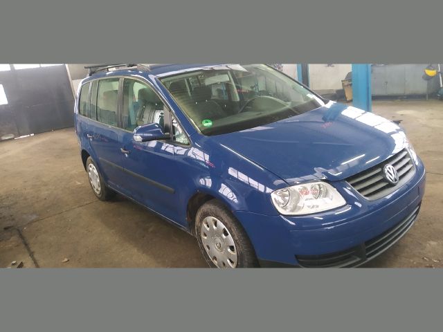 bontott VW TOURAN Biztosítéktábla Motortér