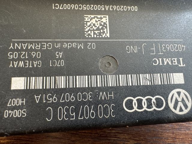 bontott VW TOURAN CANBUS Elektronika