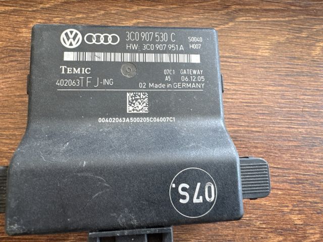 bontott VW TOURAN CANBUS Elektronika