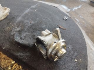 bontott VW TOURAN EGR / AGR Szelep
