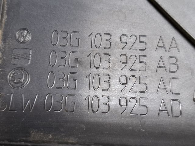 bontott VW TOURAN Felső Motorburkolat