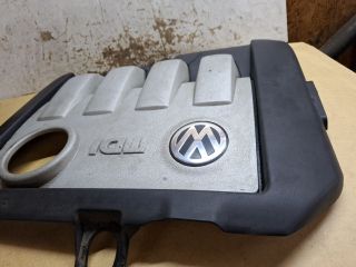 bontott VW TOURAN Felső Motorburkolat