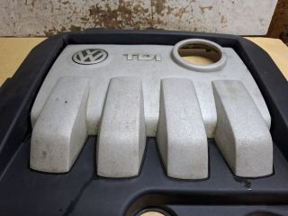 bontott VW TOURAN Felső Motorburkolat