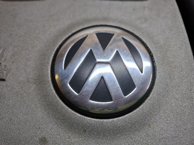 bontott VW TOURAN Felső Motorburkolat