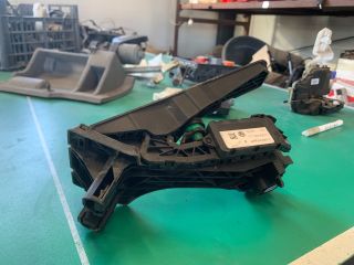 bontott VW TOURAN Gázpedál (Elektromos)