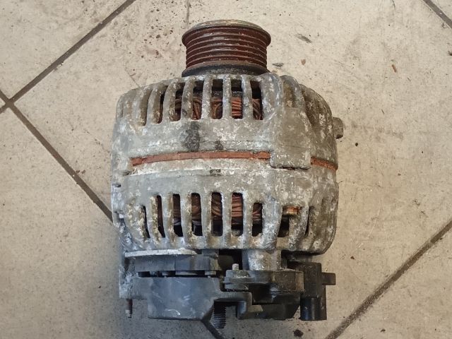 bontott VW TOURAN Generátor