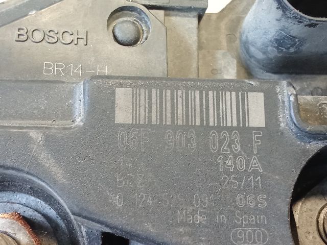 bontott VW TOURAN Generátor