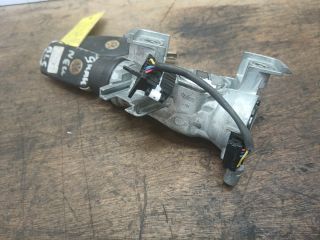 bontott VW TOURAN Gyújtáskapcsoló Házzal