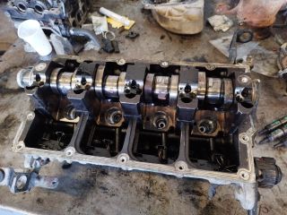 bontott VW TOURAN Hengerfej