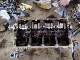 bontott VW TOURAN Hengerfej