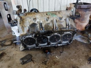 bontott VW TOURAN Hengerfej