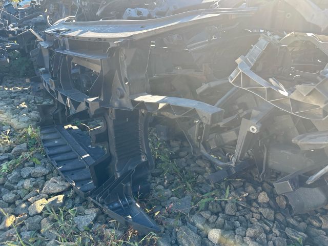 bontott VW TOURAN Homlokfal (Üres lemez)