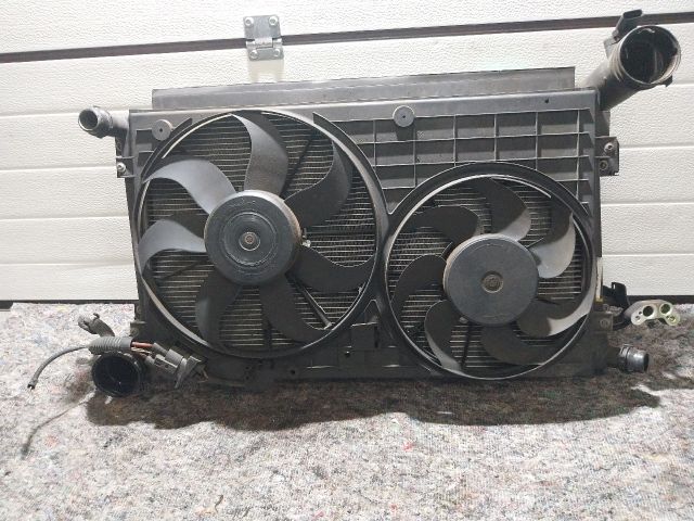 bontott VW TOURAN Hűtő Ventilátor(ok), Radiátor(ok) Szett