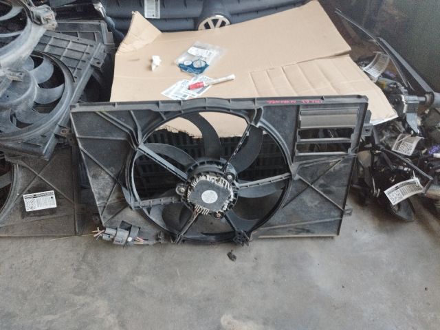 bontott VW TOURAN Hűtőventilátor